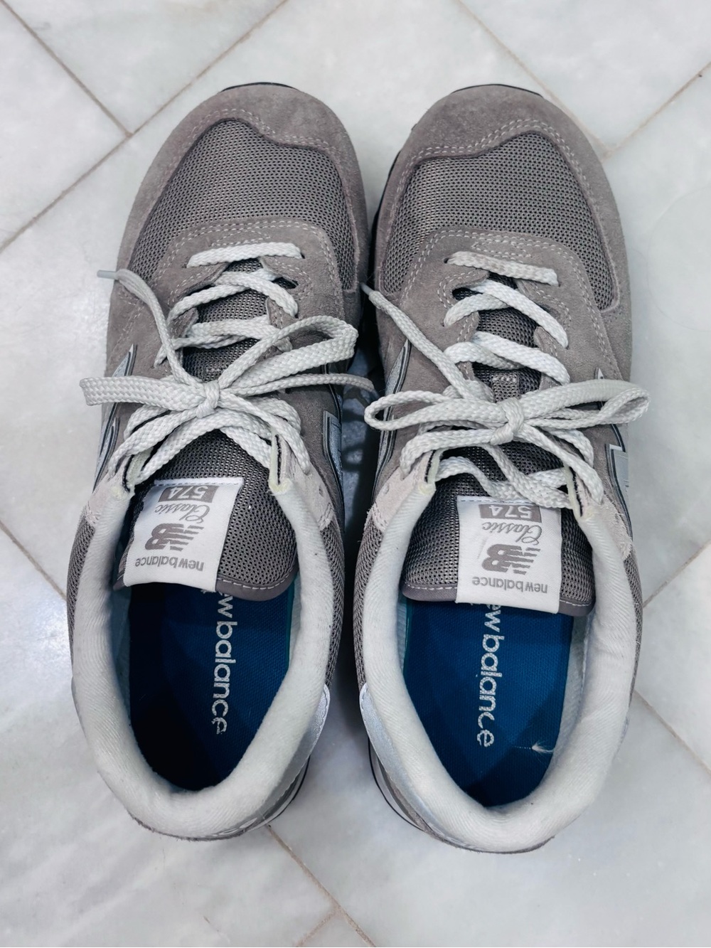 New Balance Men's Grey Suede & Mesh Sneakers. Size 10.5 and in exc condition